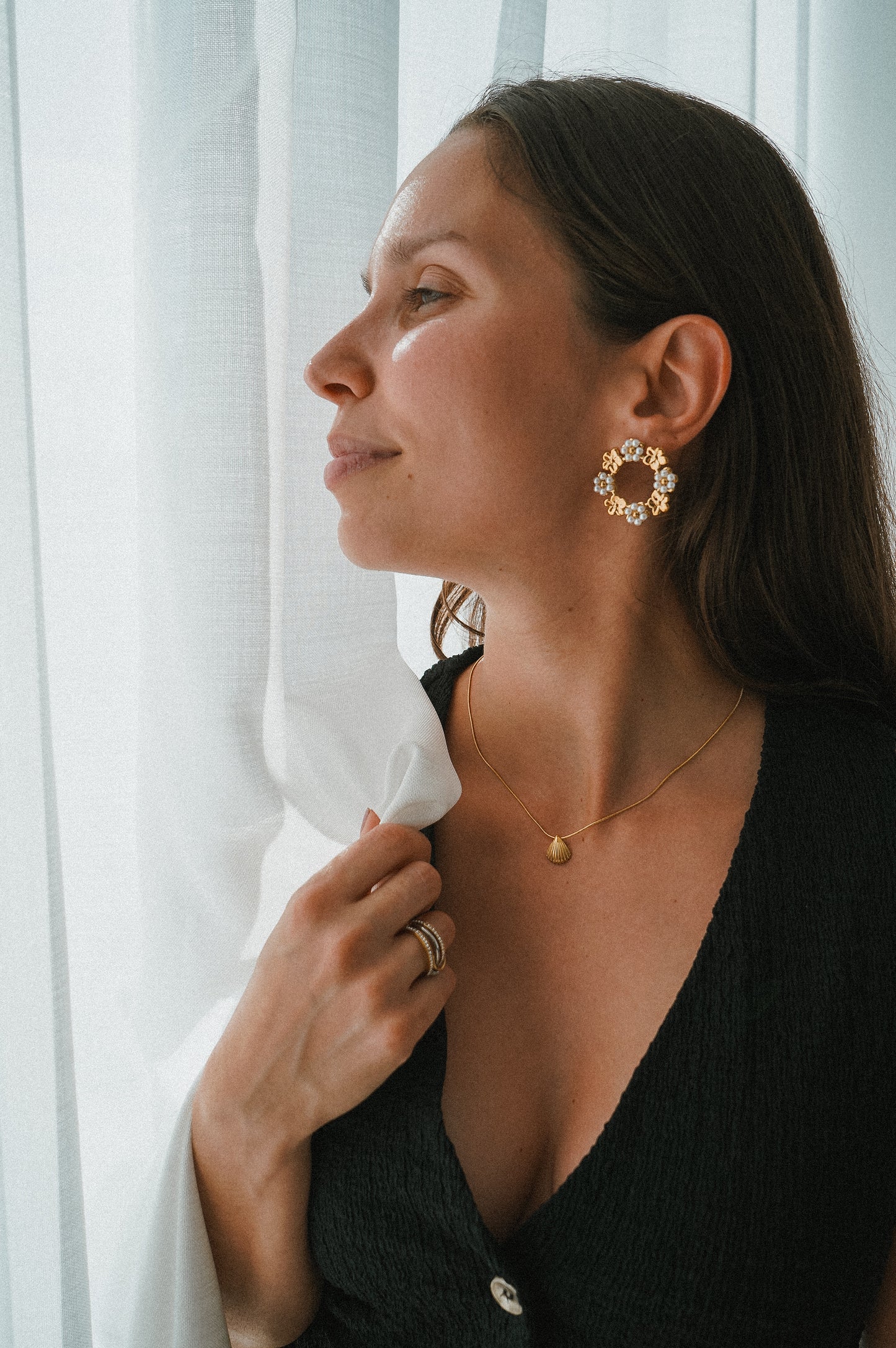 FLOWER BEADS v1- Brincos Margaridas com Missangas – Aço Inoxidável Dourado