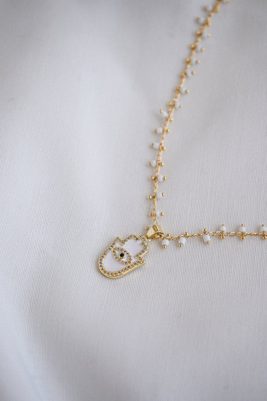 Colar Mão de Fátima , missangas e aço inoxidável