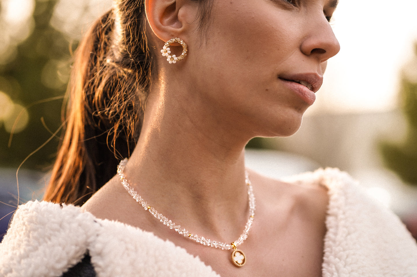 colar brilhante com trevo da sorte